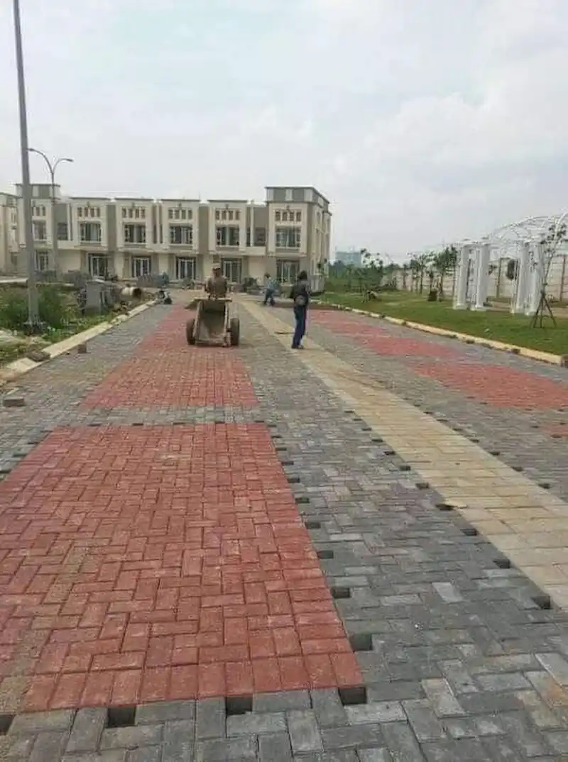 Pemasangan Paving Block